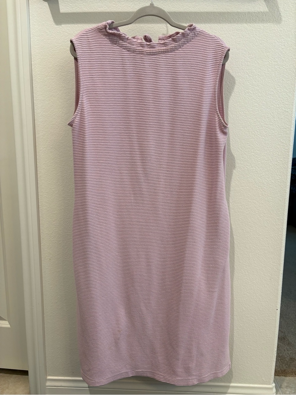 Bayo | Sleeveless Lavender Shift Dress with Ruffle Neck